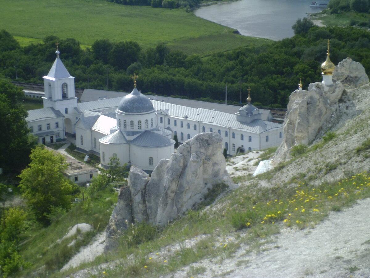 Фото мужского монастыря