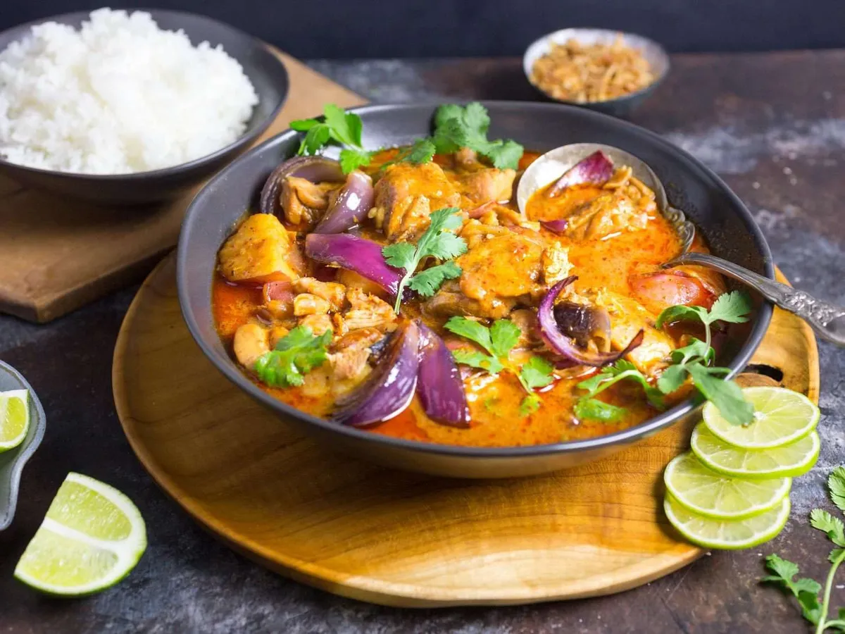 Тайское блюдо Massaman Curry